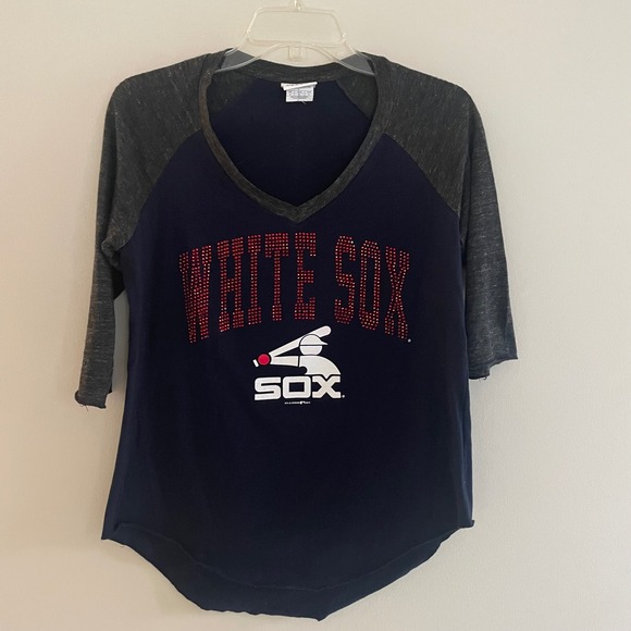 5th & Ocean Tops - 5th & Ocean Chicago White Sox Raglan Shirt Womens Small Navy Grey Rhinestone MLB
